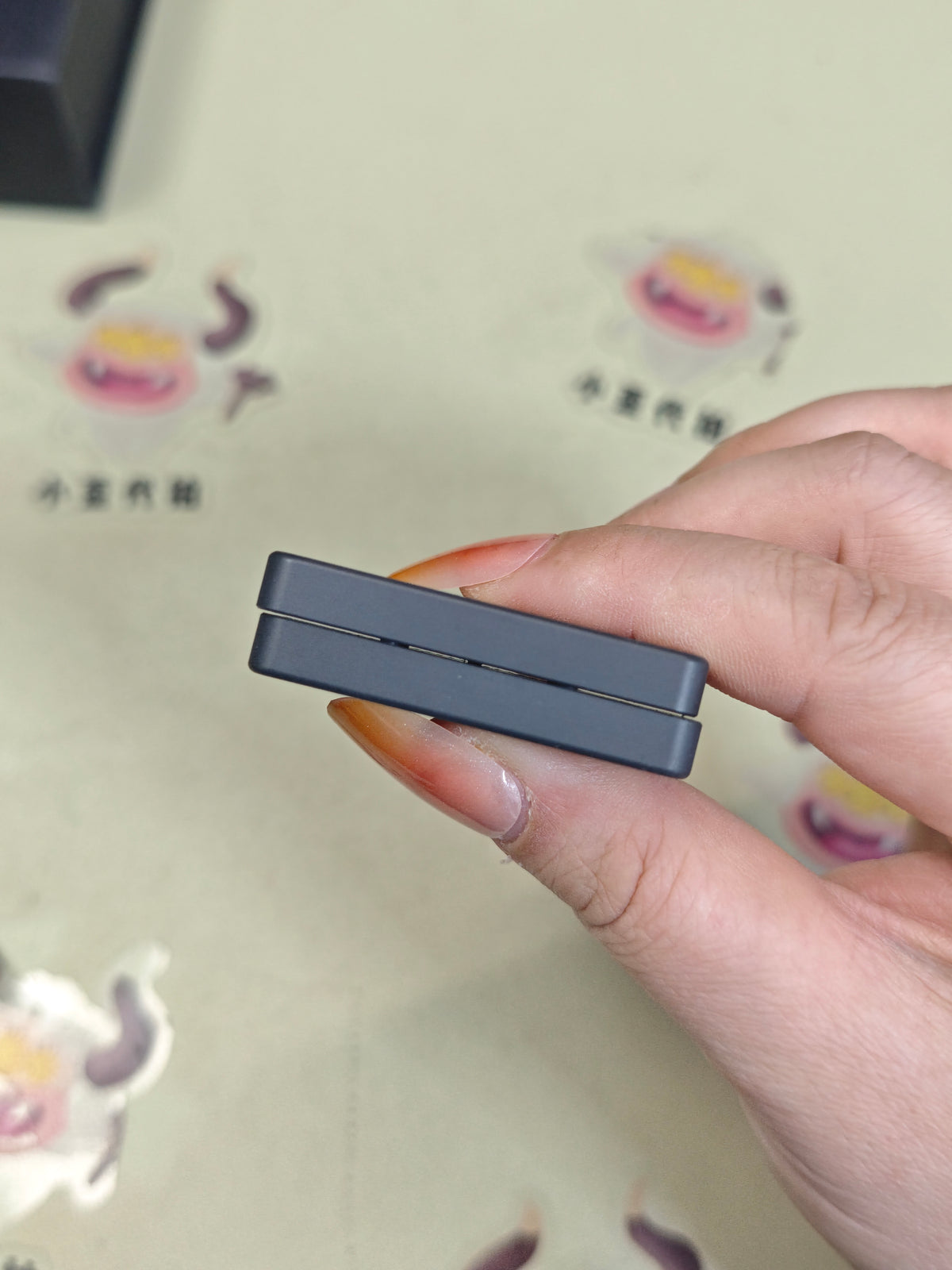 Mute Zirconium