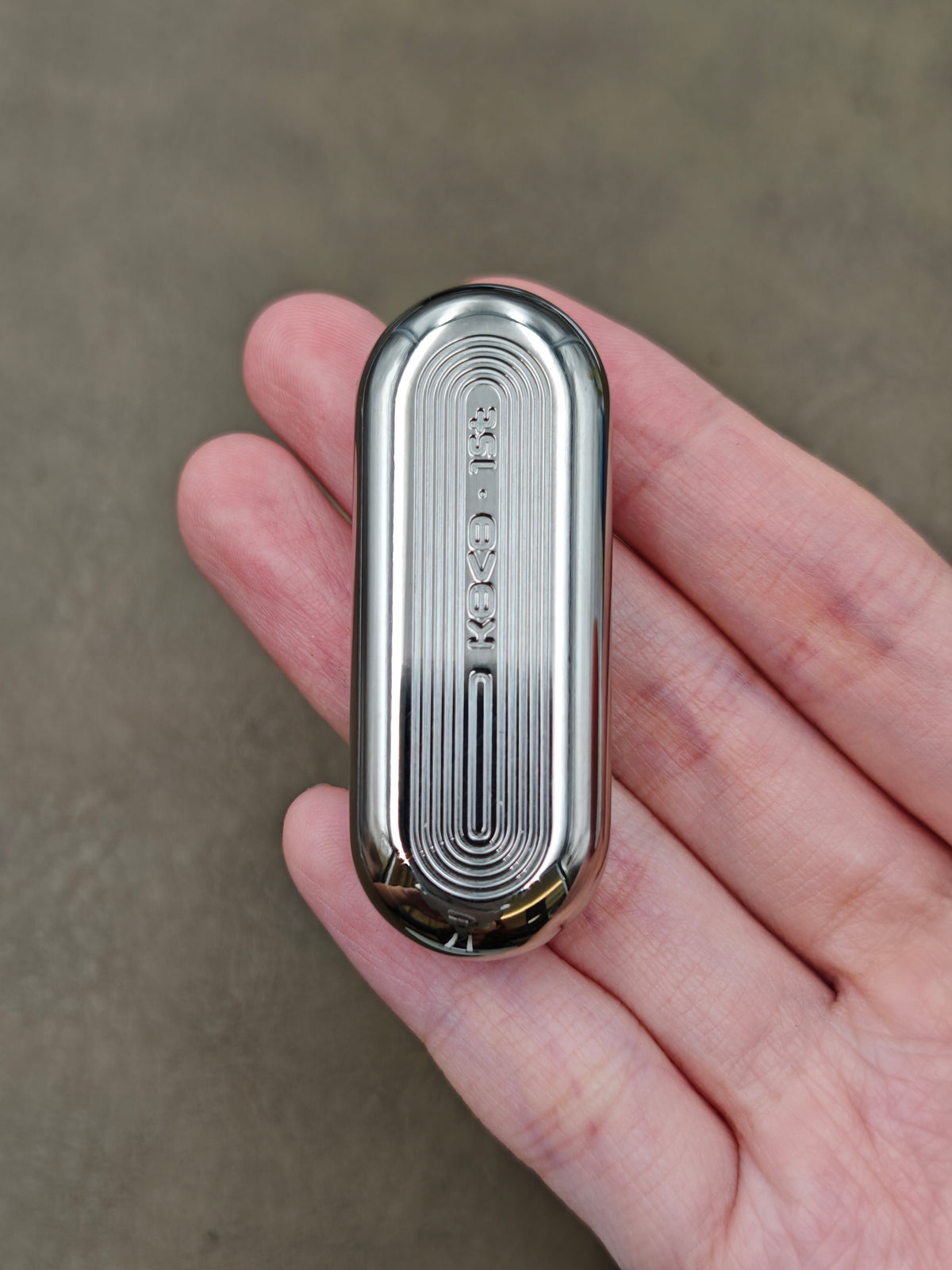 Floating Cloud Titanium Polished