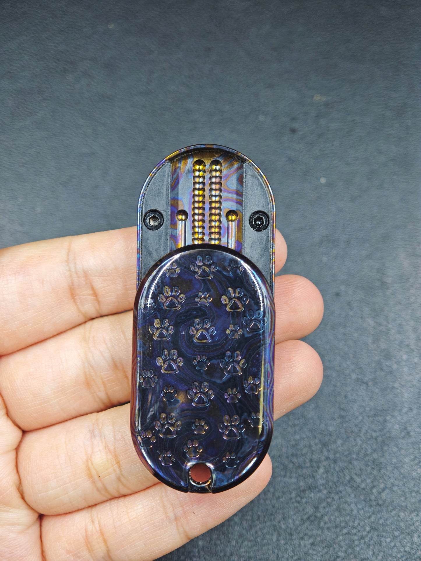 F2.9 Zirconium Zircuti
