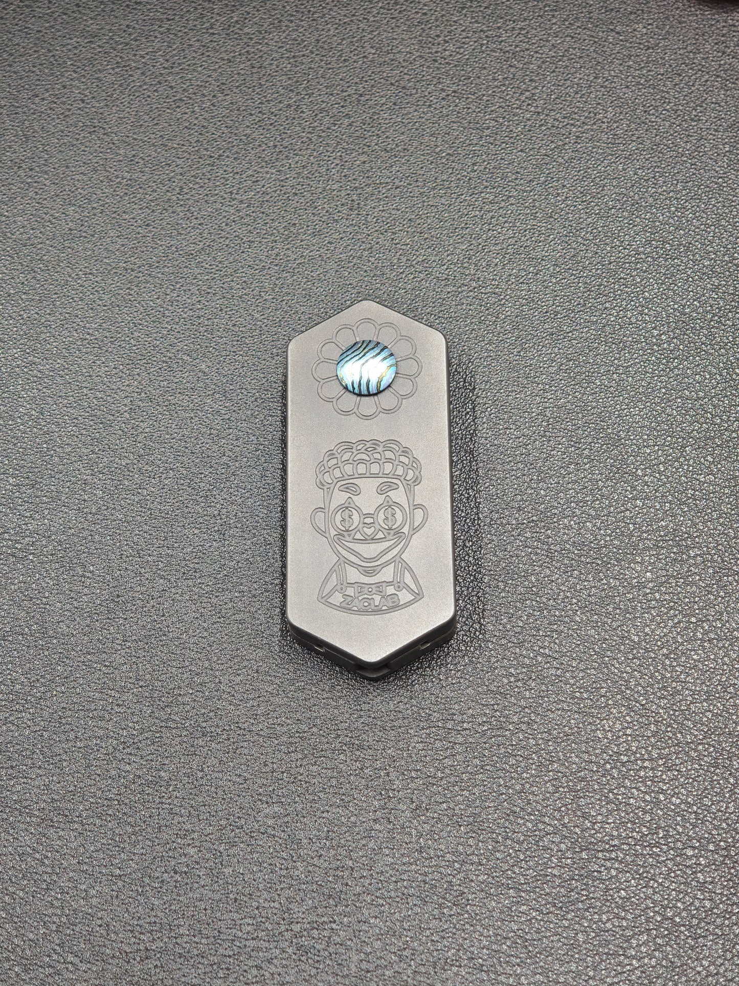 Plane Zirconium