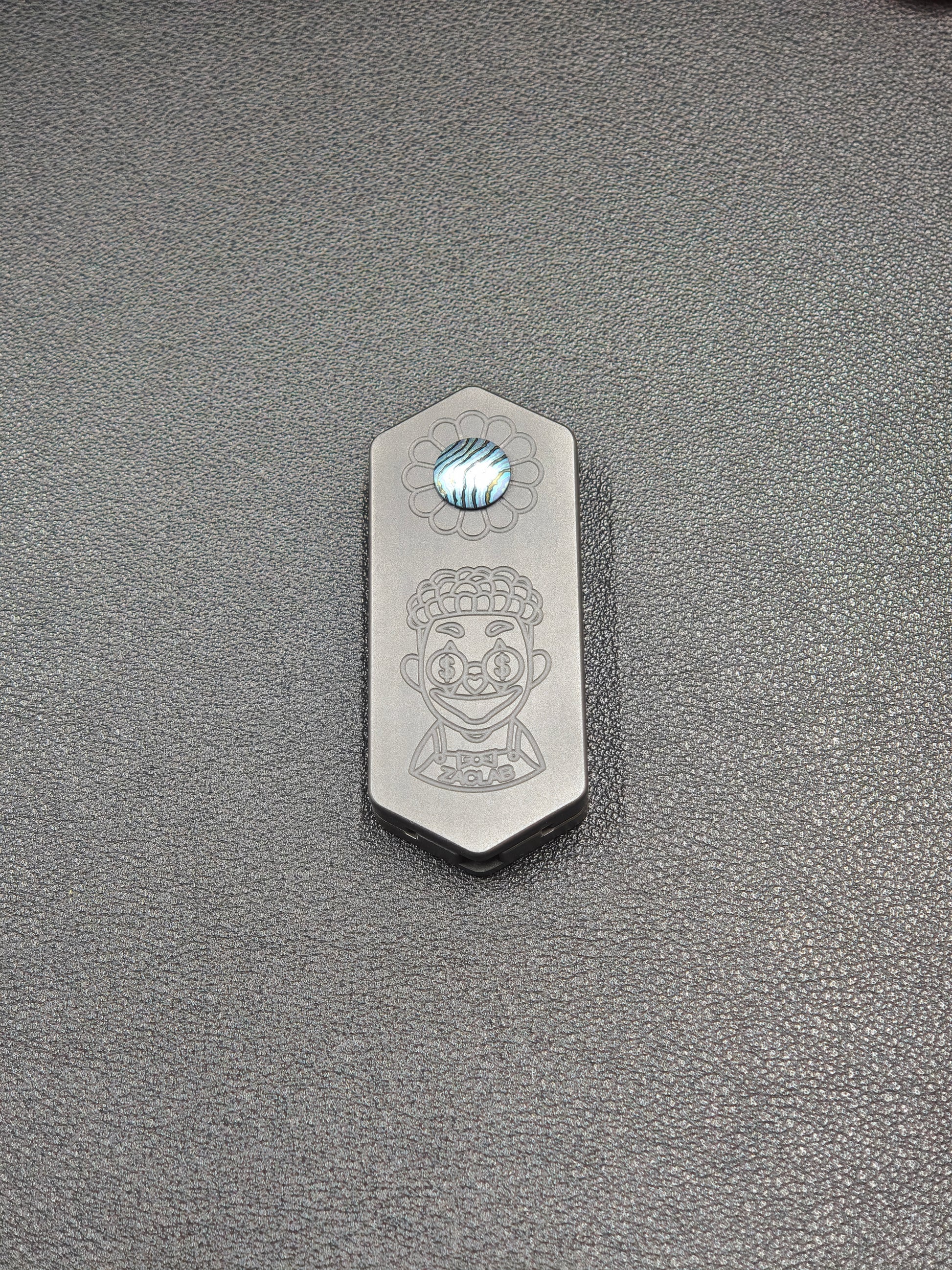 Plane Zirconium