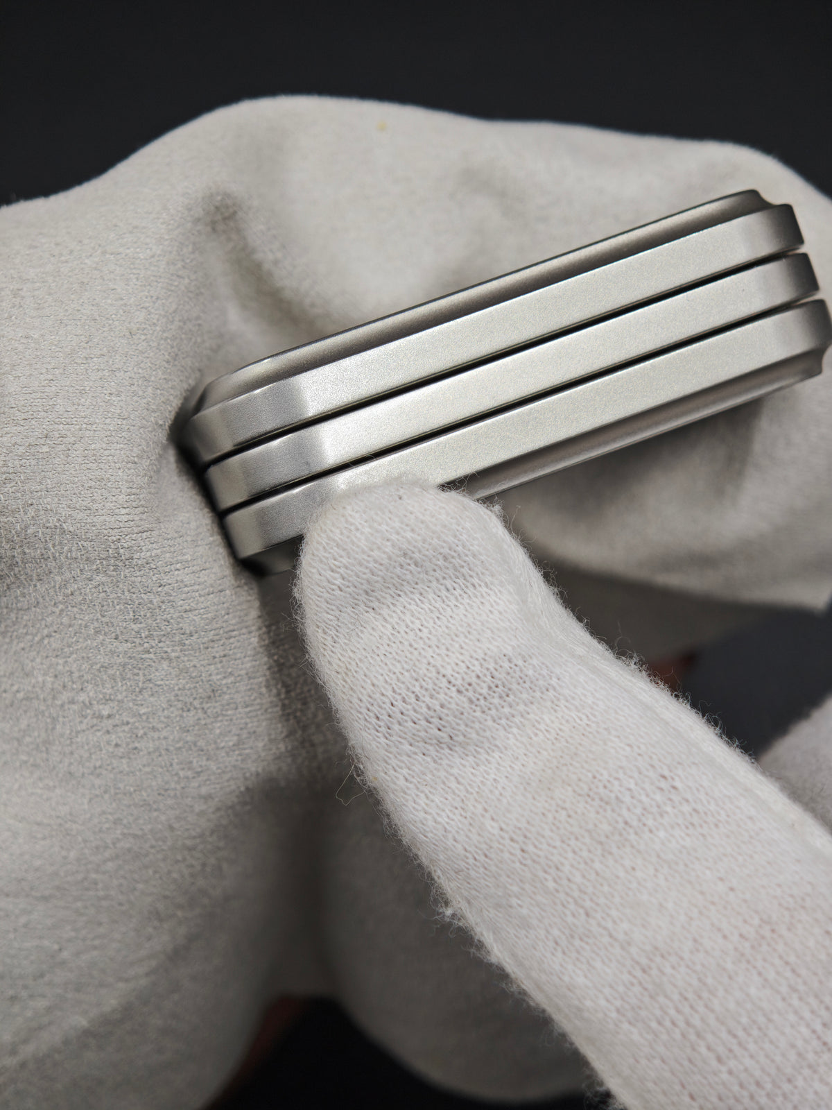 Magnet Feel Stainless Steel Stonewashed