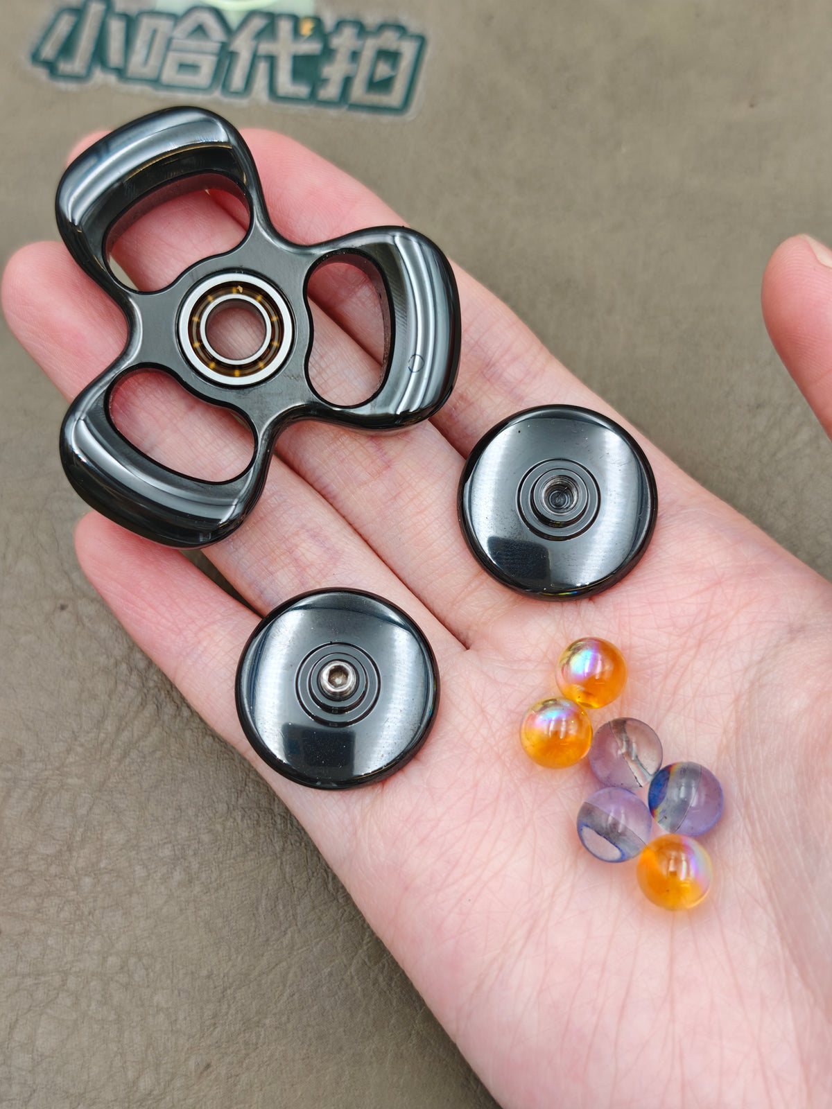 Three-Leaf Horizon Zirconium Polished