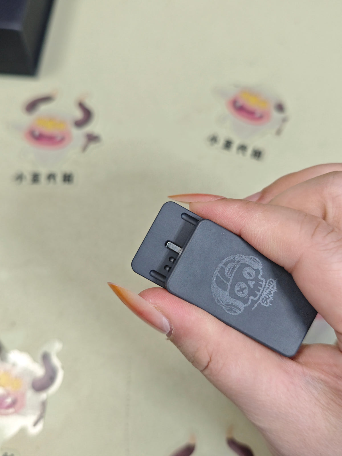 Mute Zirconium