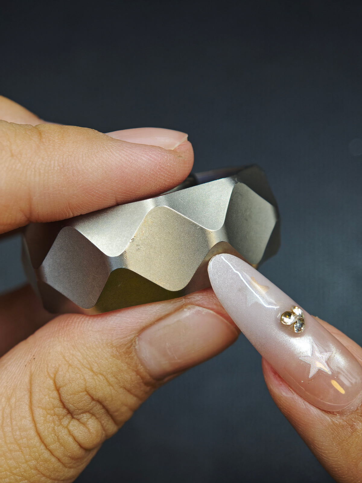 BIT 05 Titanium