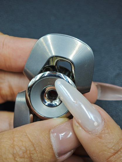 Lentic Titanium