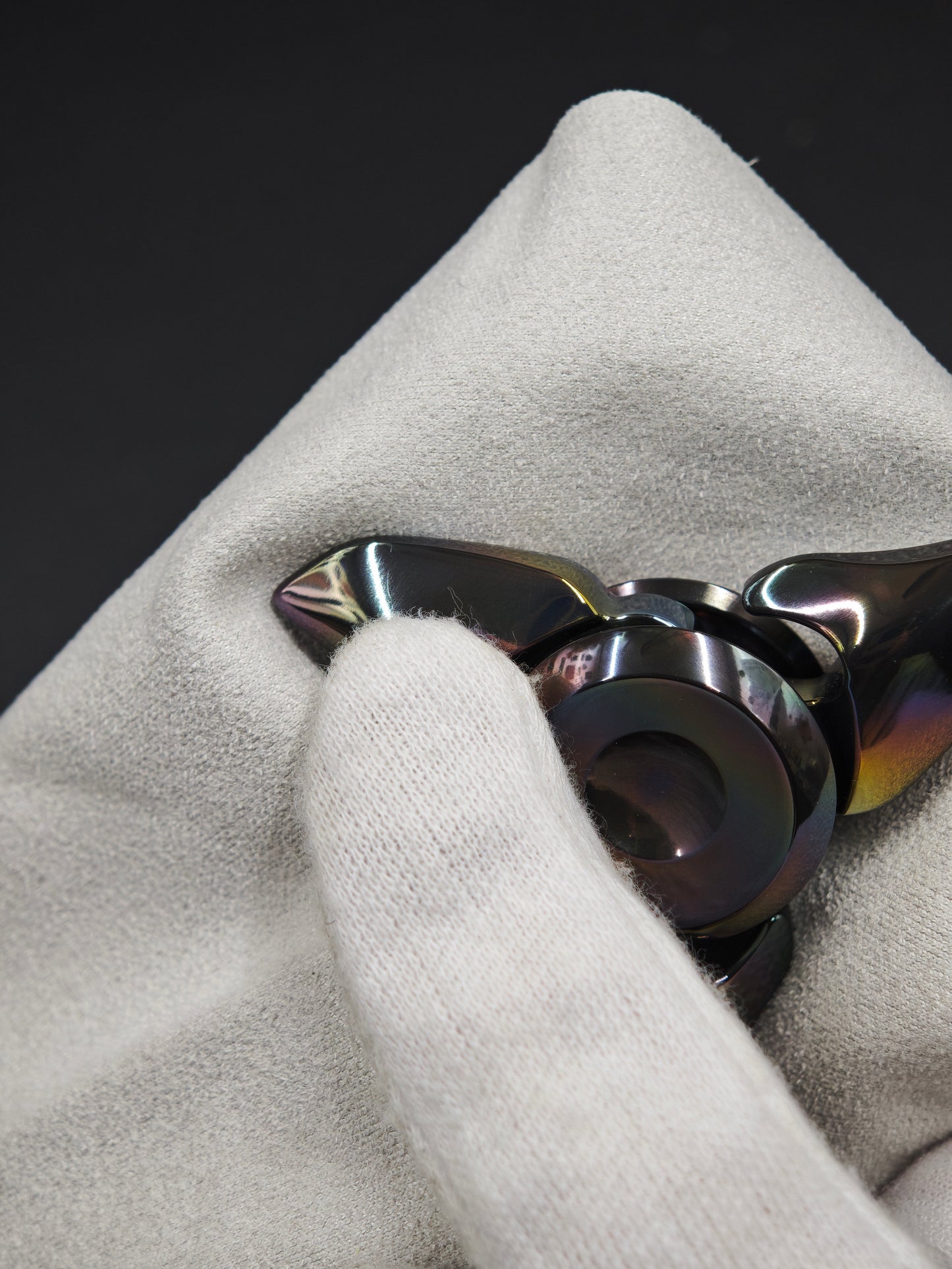 Owl Zirconium Oil Slick