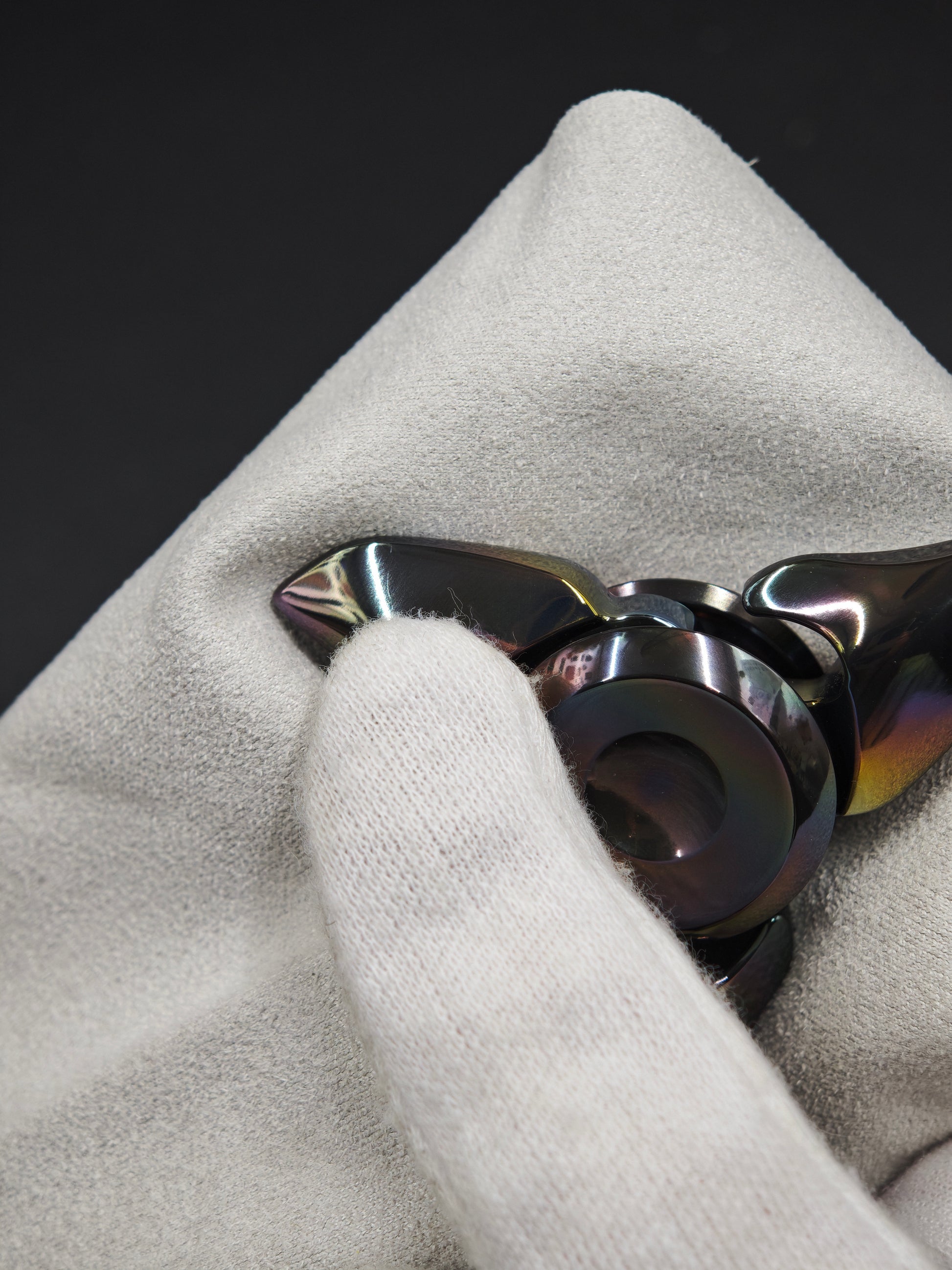 Owl Zirconium Oil Slick