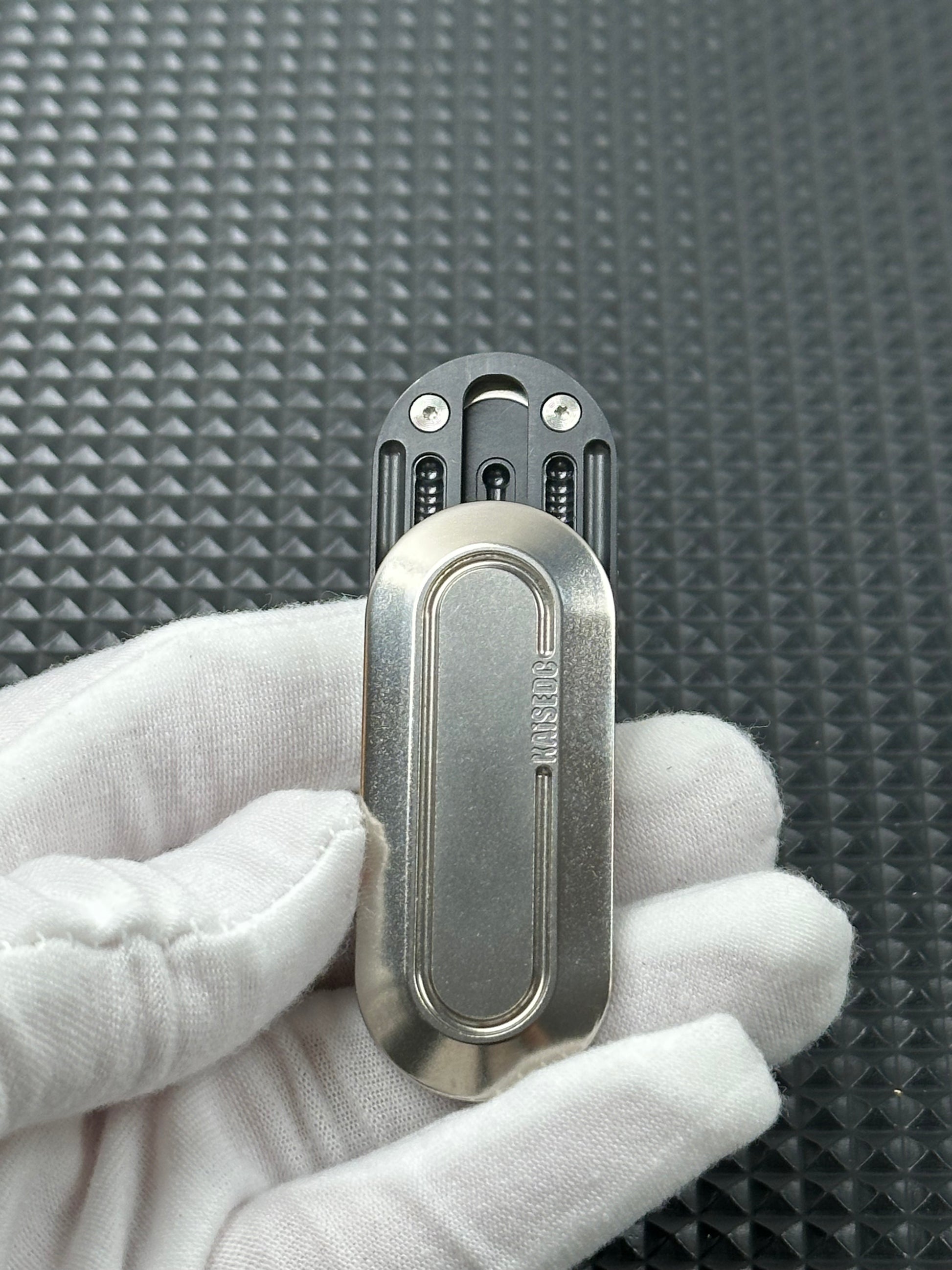 Coco Candy Titanium