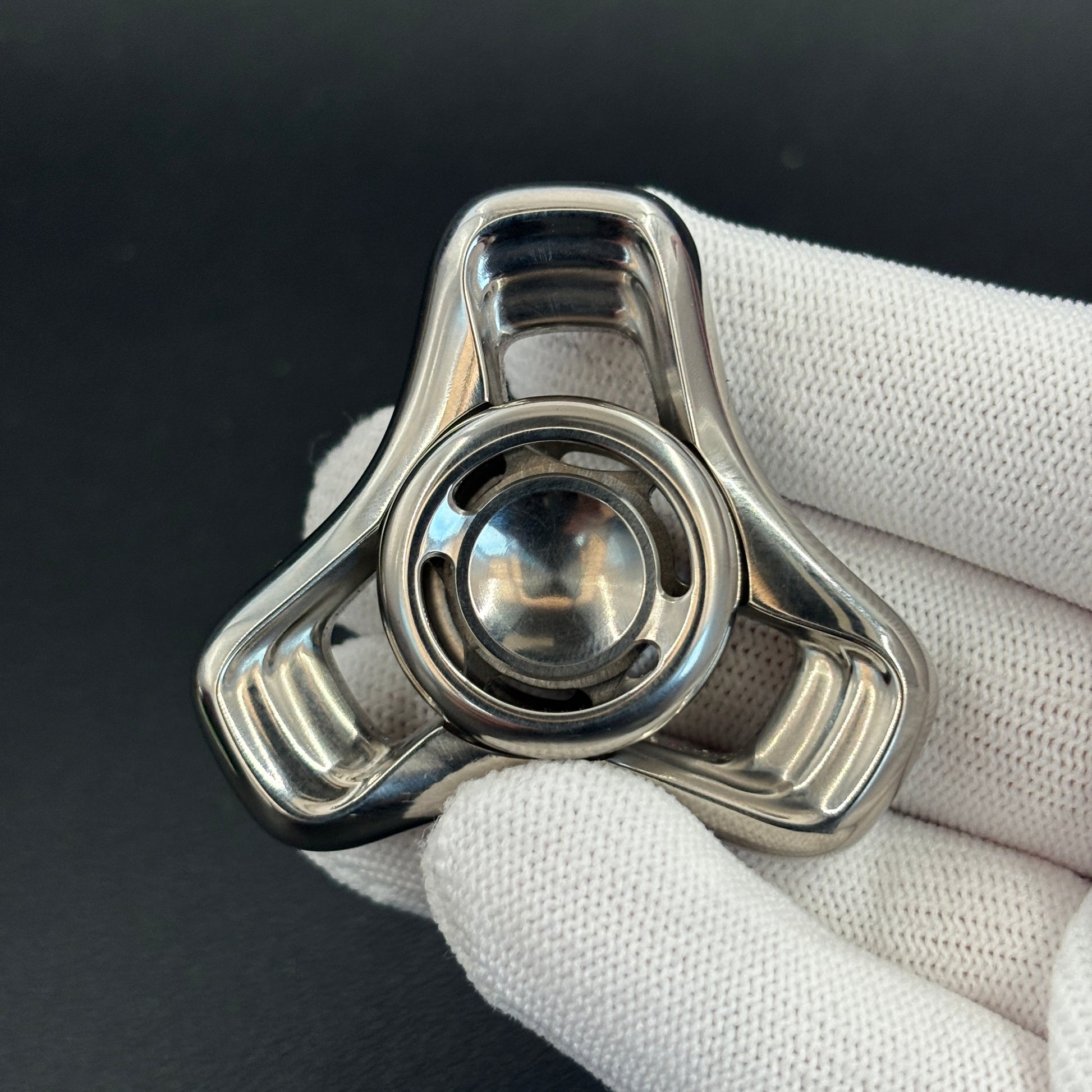 Folding Leaf Mini Titanium Polished