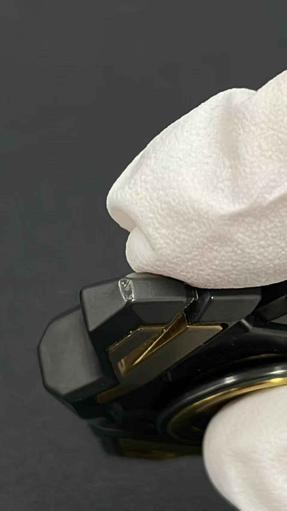 Ouroboros Tungsten Zirconium