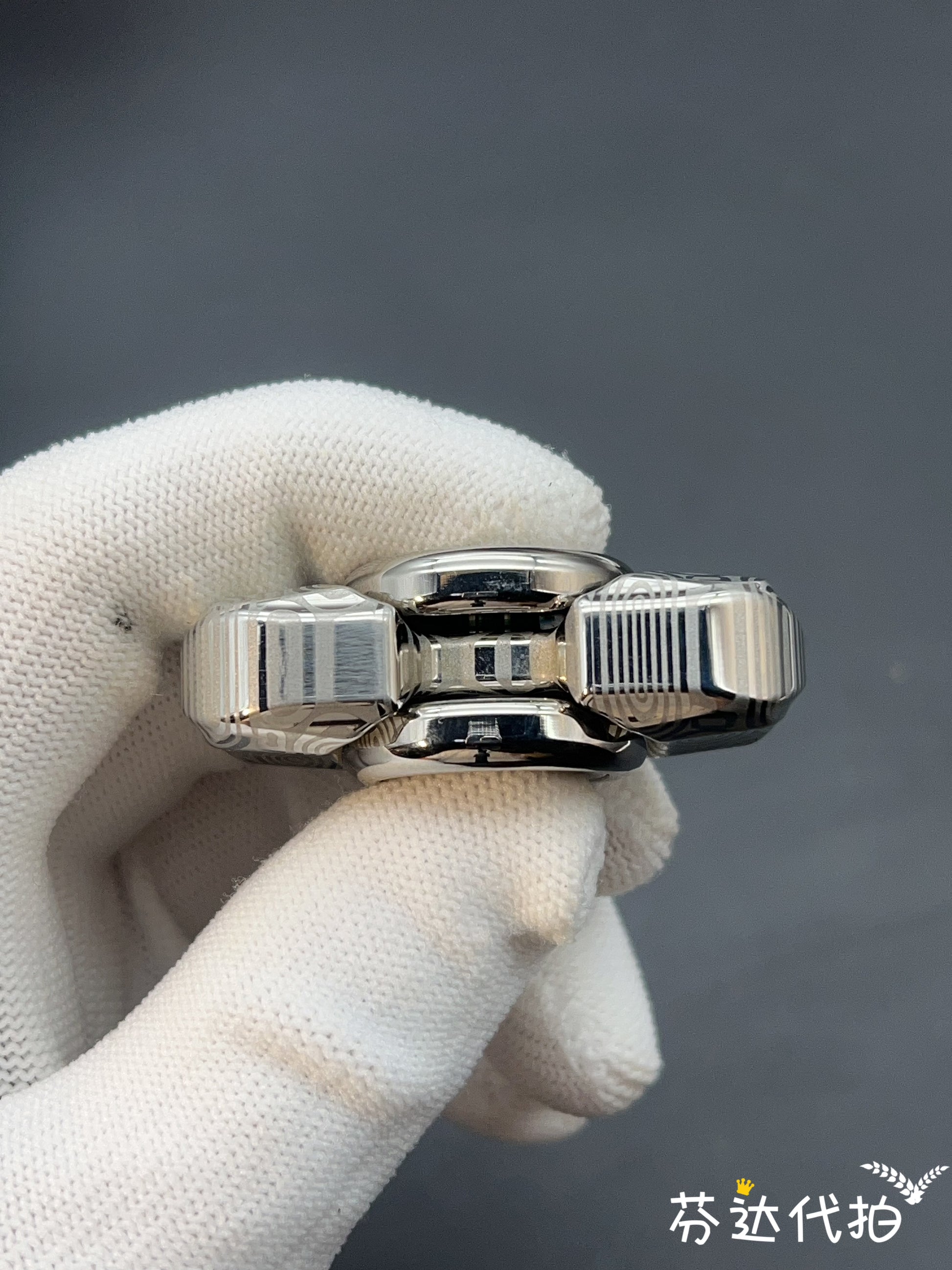 Spindle Batch Ii Stainless Steel Titanium