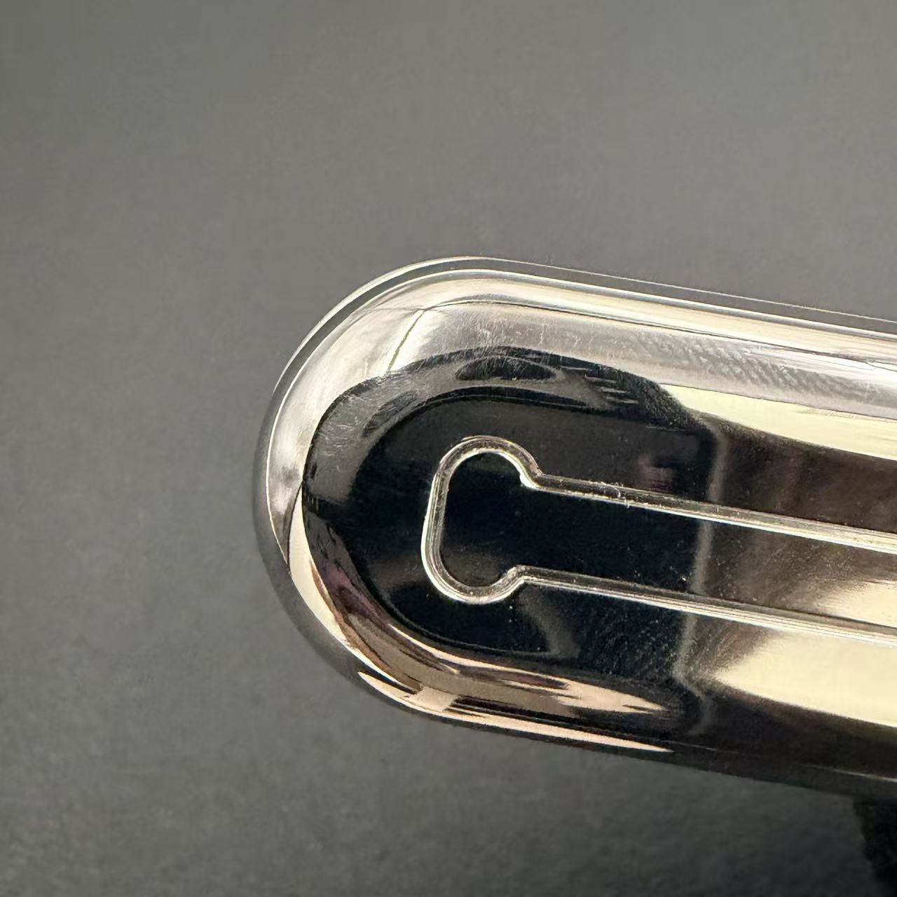 Floating Cloud Titanium Polished