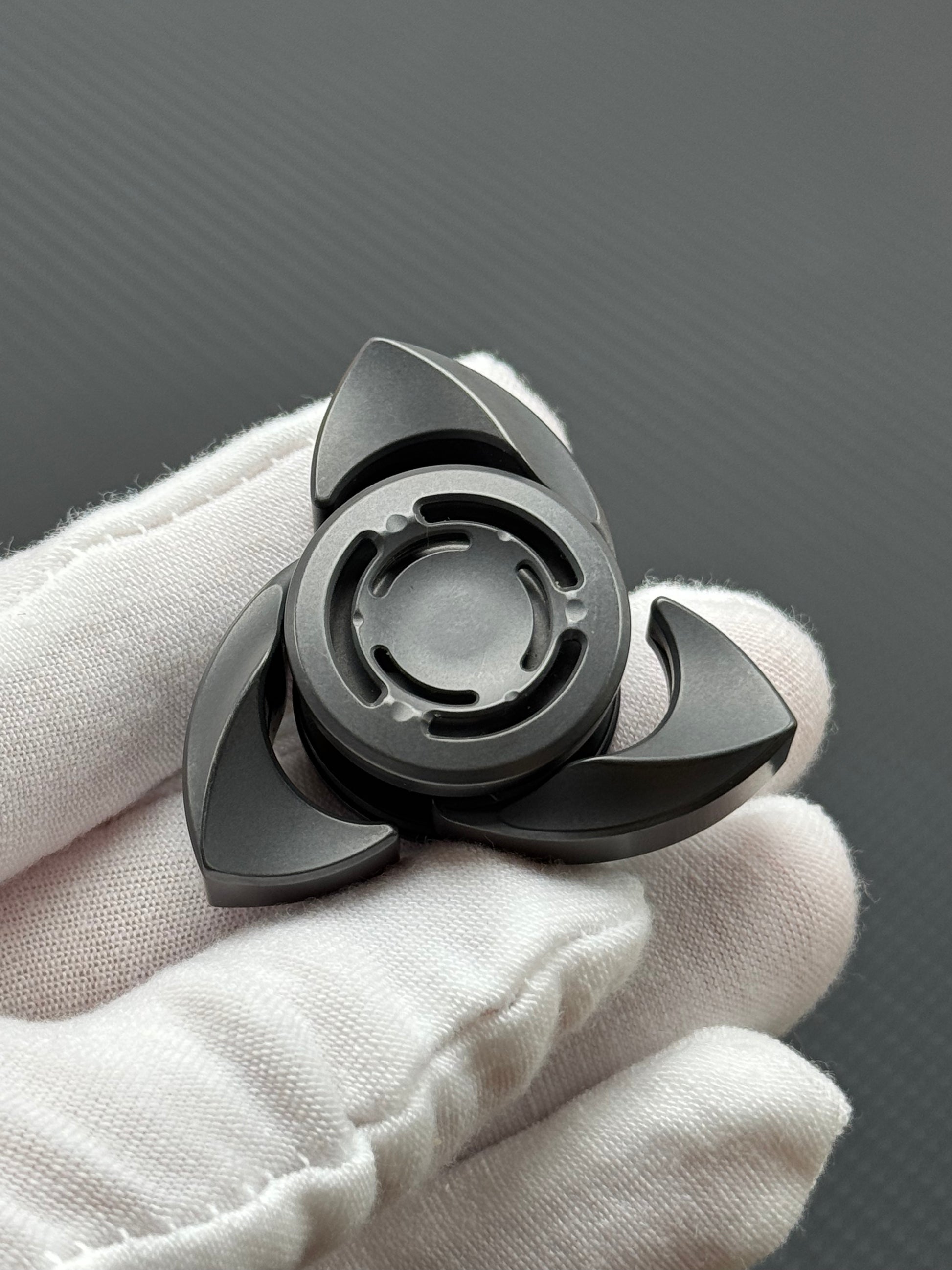 Ball Shark Zirconium