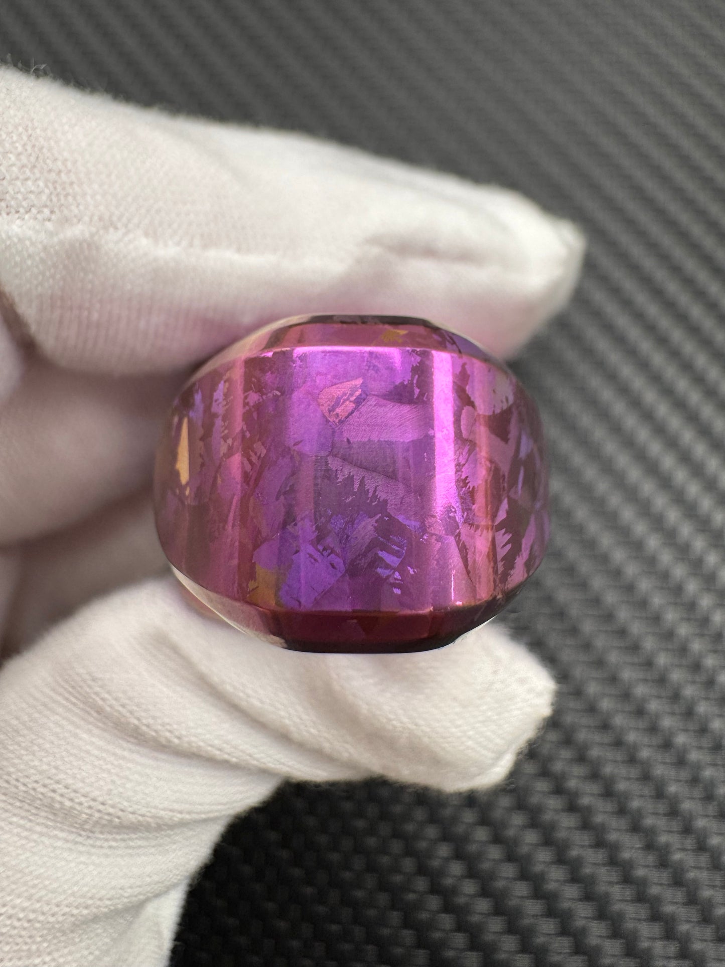 Pan Yixian Crystallized Titanium