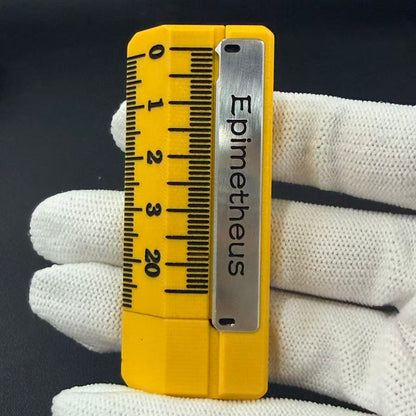Quirky Ruler G10