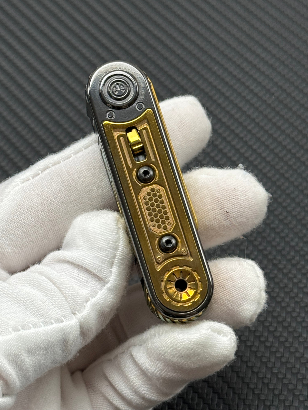 Cyber Core 2.0 Zirconium