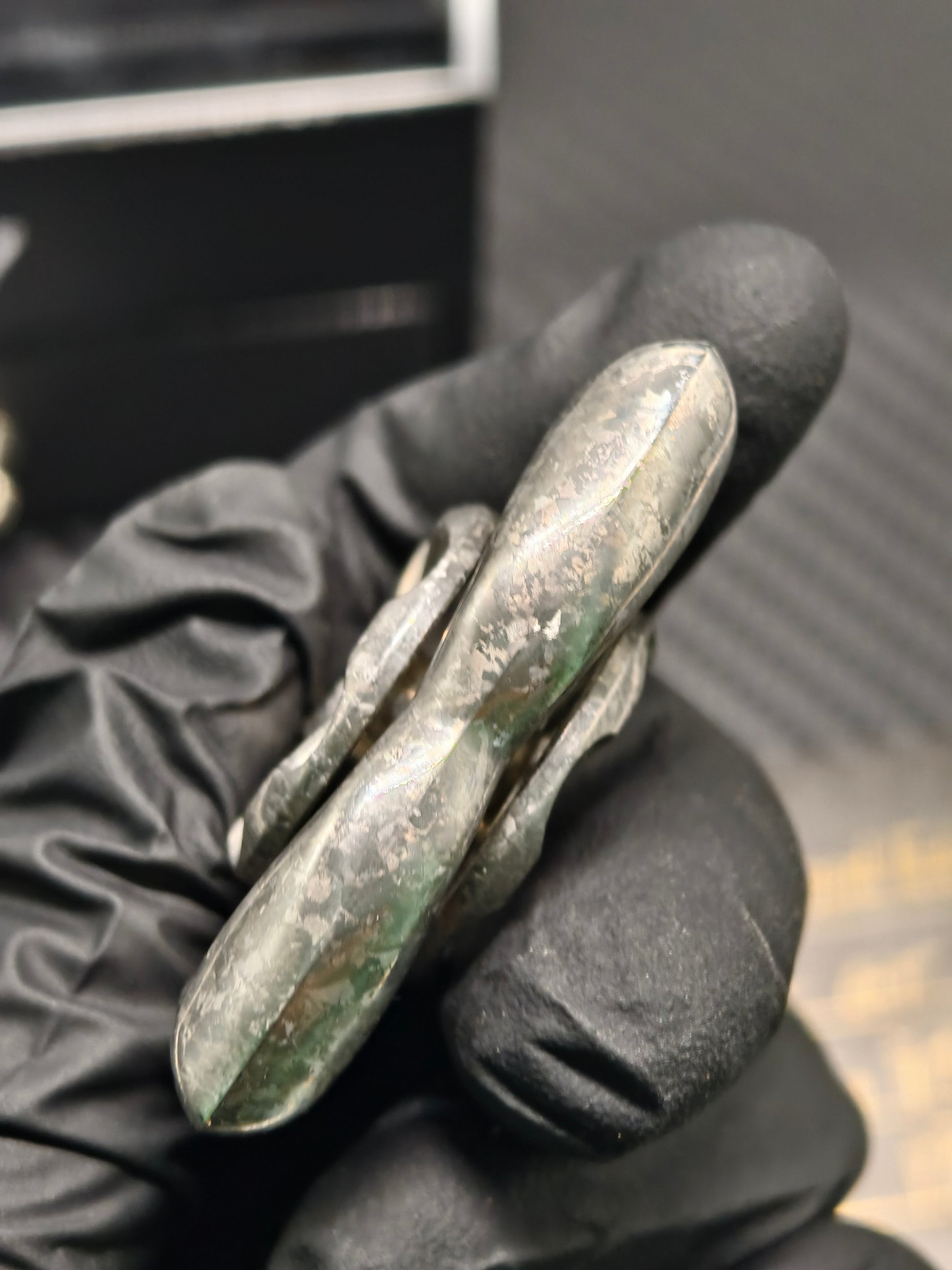 Xian Sin Crystallized Titanium