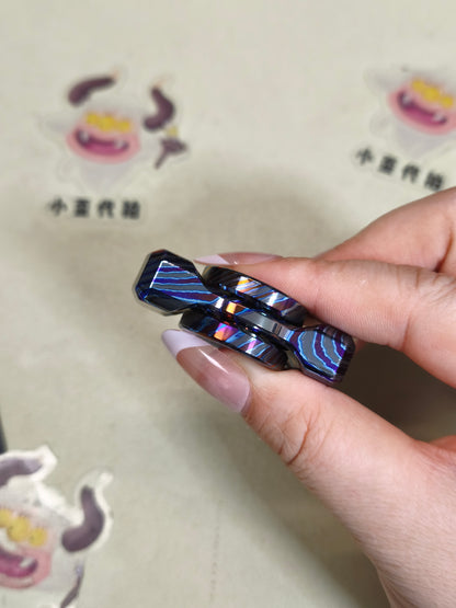 Floating Shadow Zircuti
