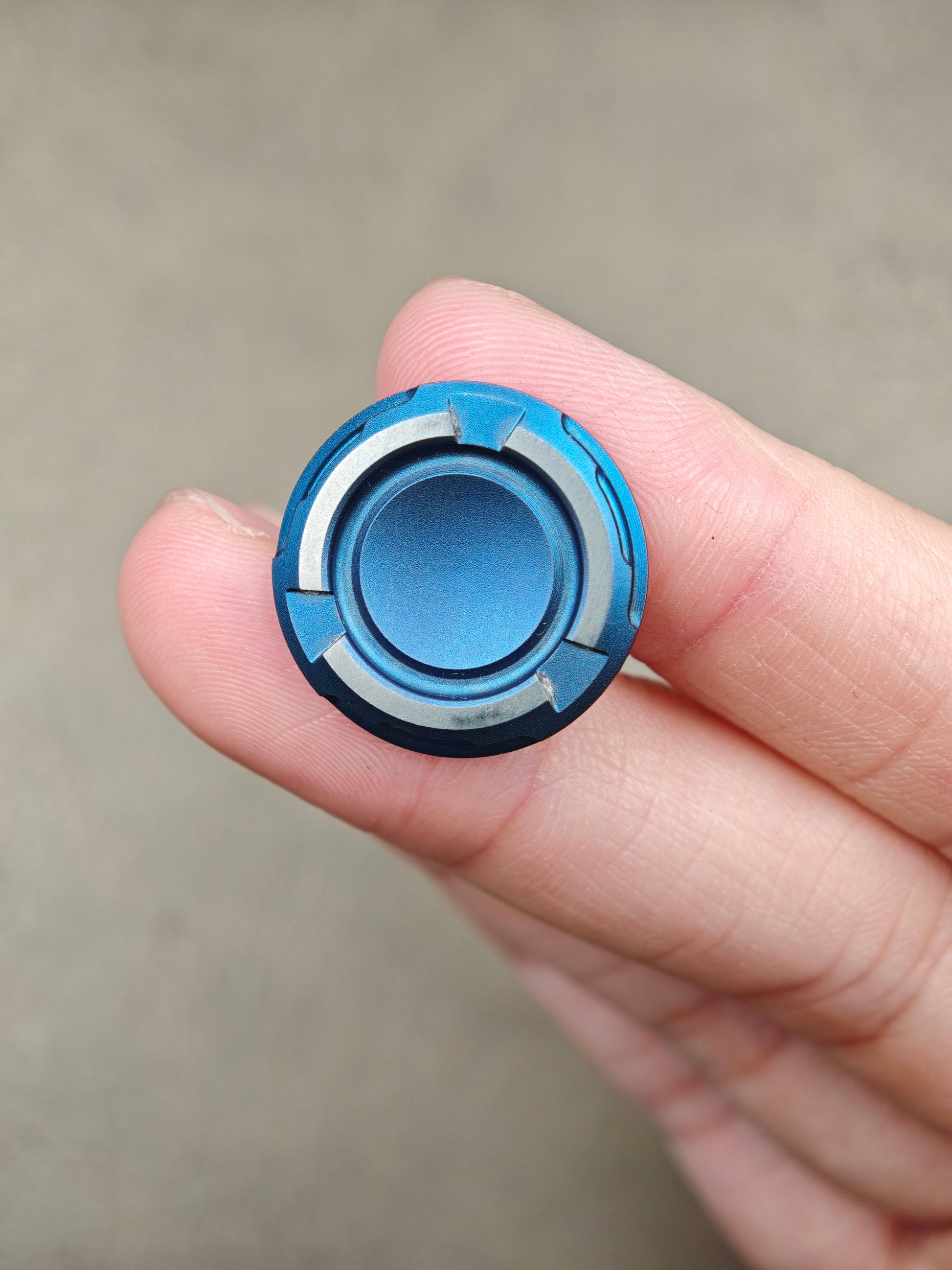 RX 02 Titanium