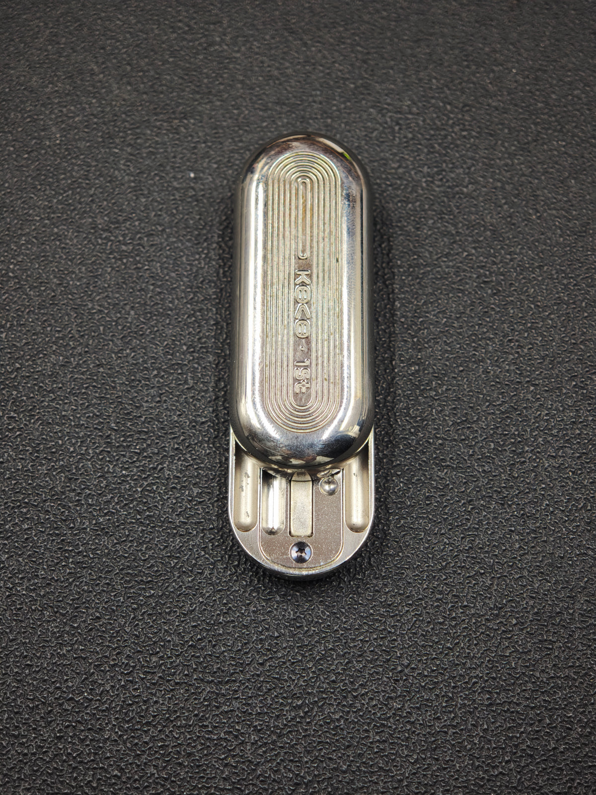 Floating Cloud Titanium