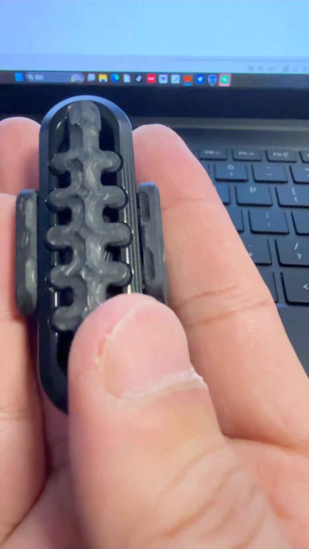 EXOSKELETON Carbon Fiber