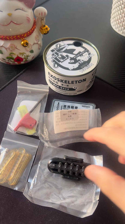 EXOSKELETON Carbon Fiber Stainless Steel