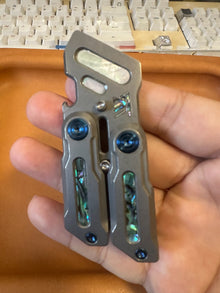 Gloom Balisong, Titanium
