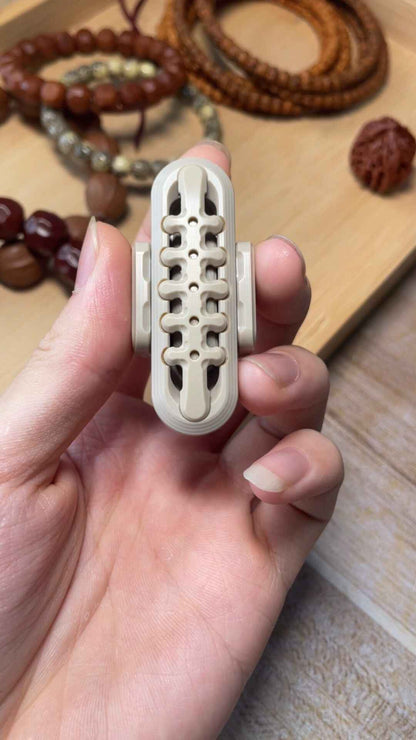 EXOSKELETON PEEK