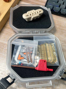 EXOSKELETON PEEK