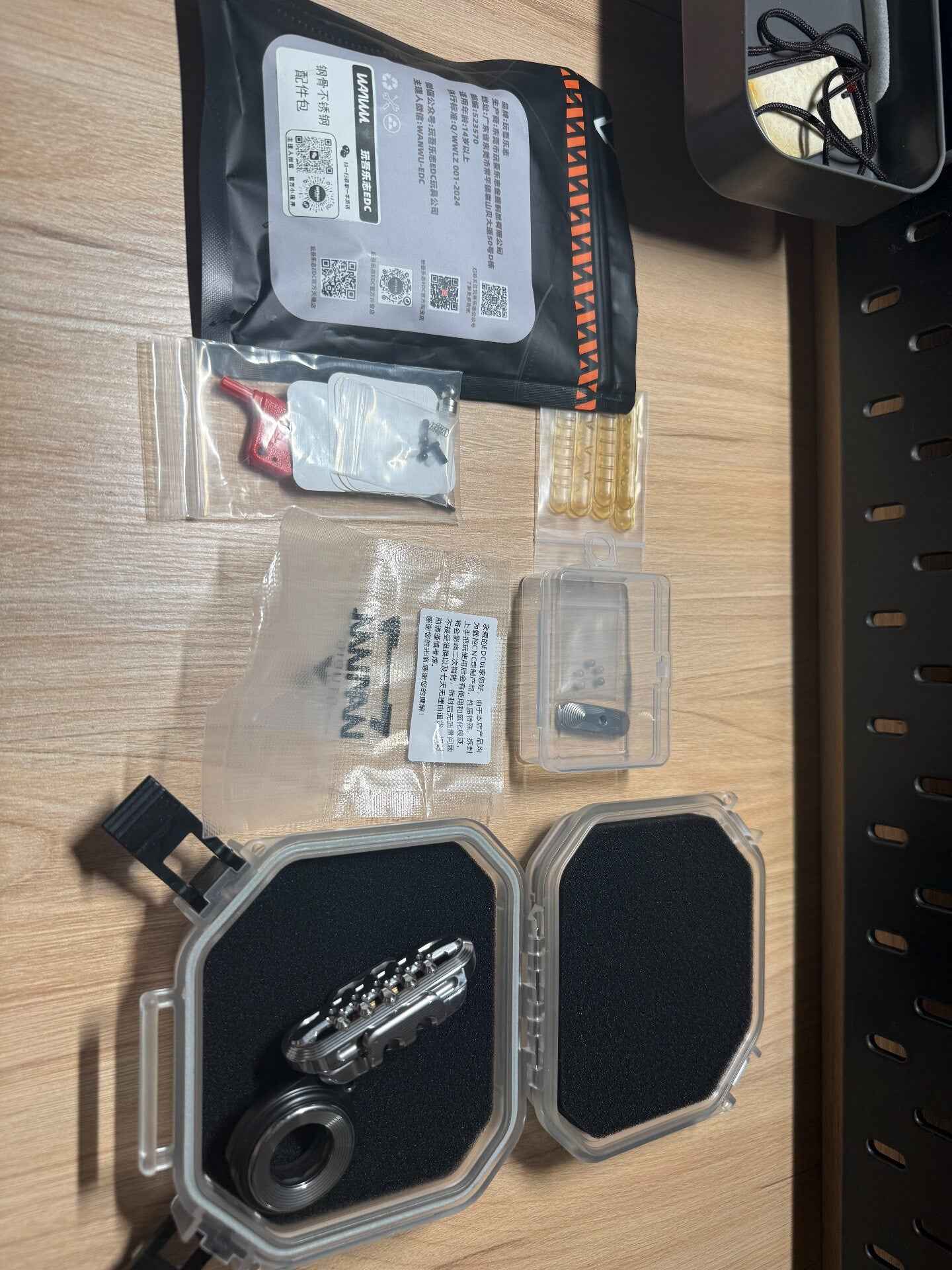 EXOSKELETON Stainless Steel PEEK