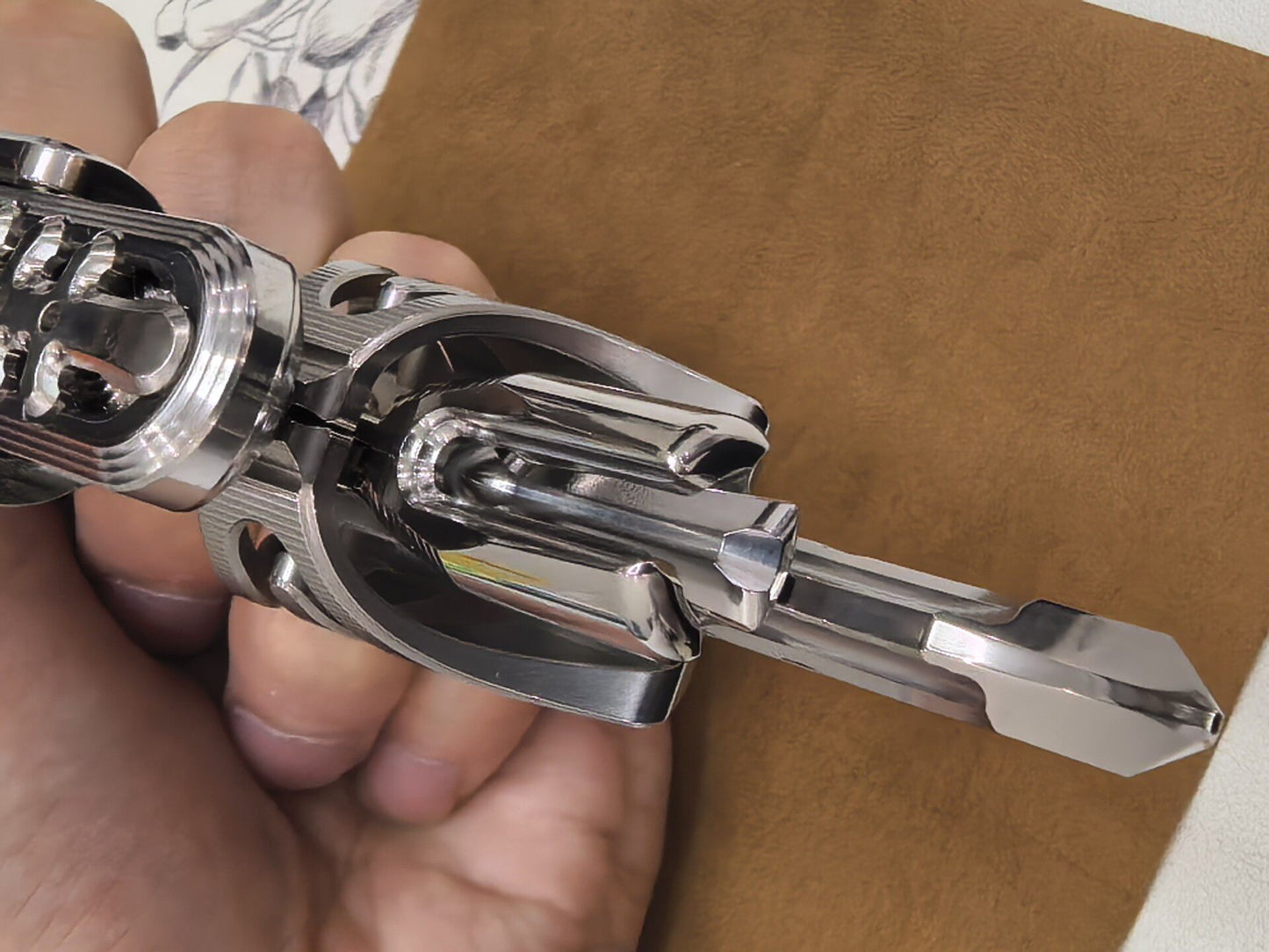 EXOSKELETON Titanium