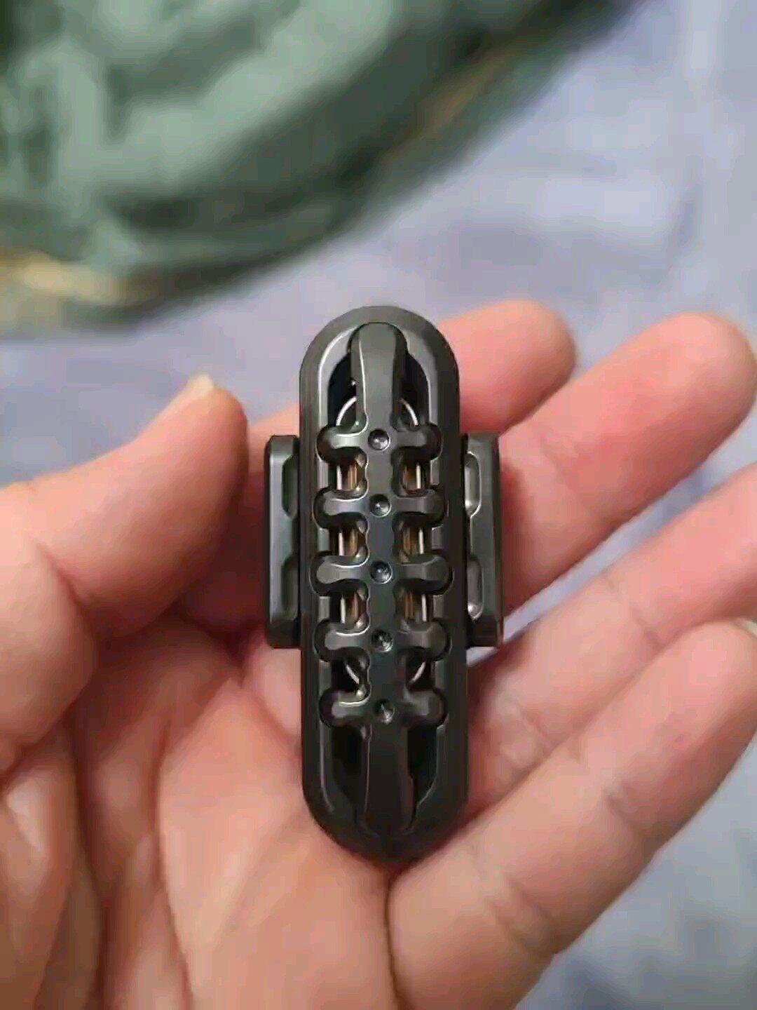 EXOSKELETON, Zirconium