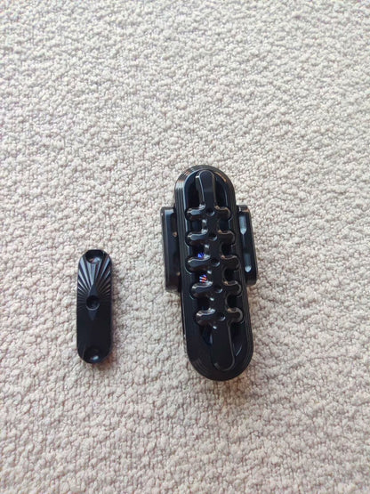 EXOSKELETON, Zirconium