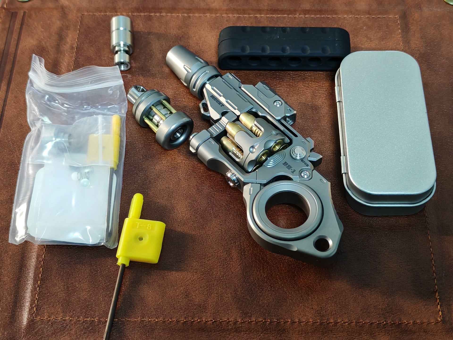 Breaker Titanium