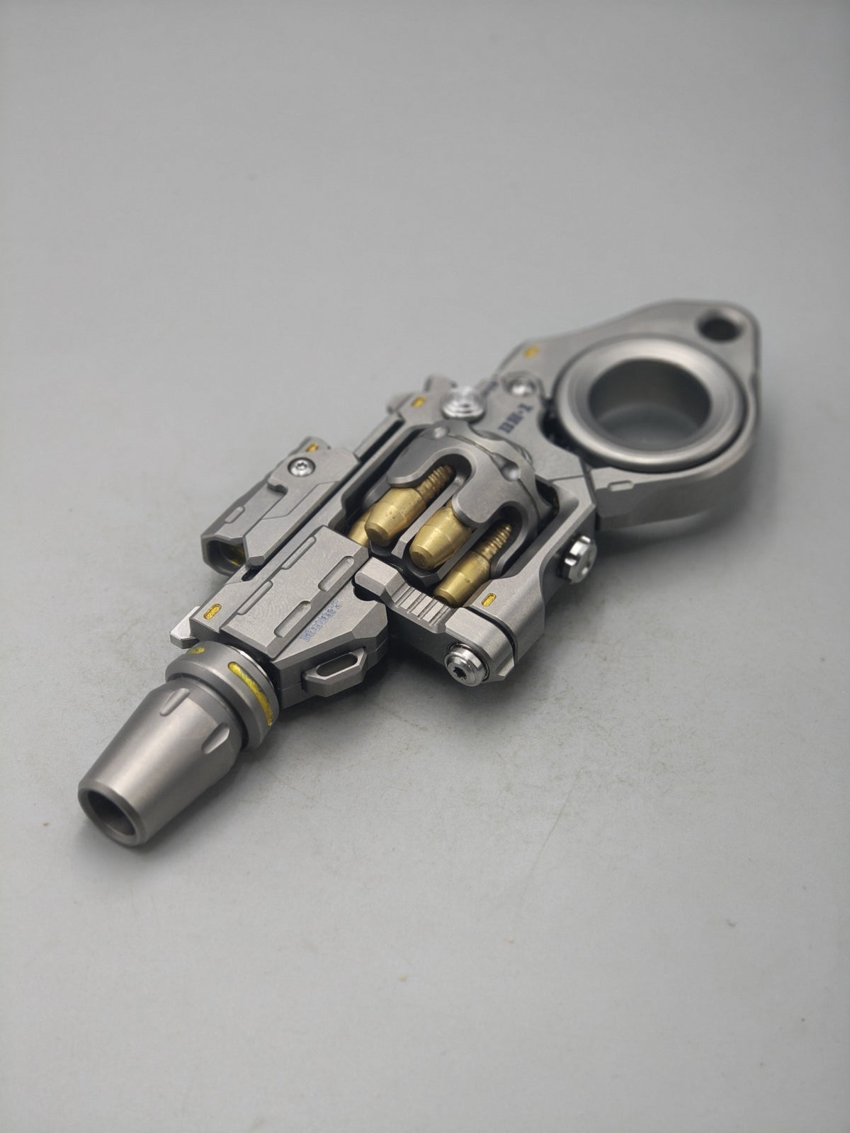 Breaker Titanium