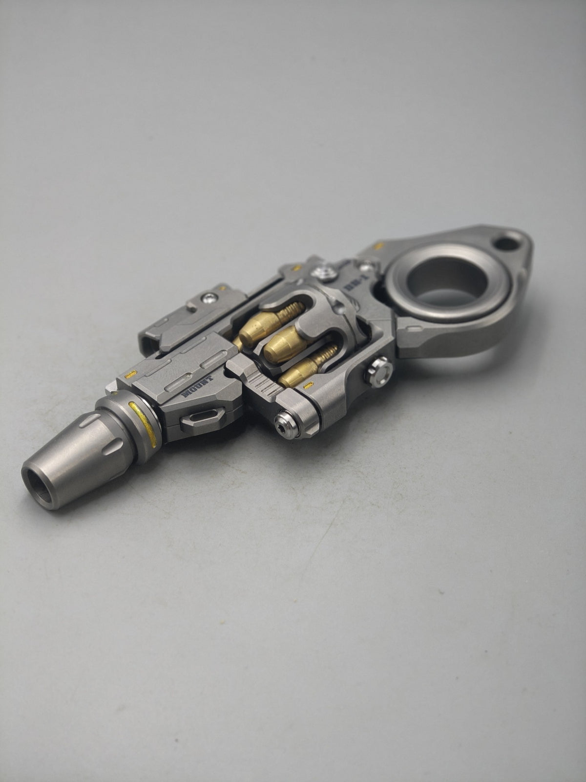 Breaker Titanium