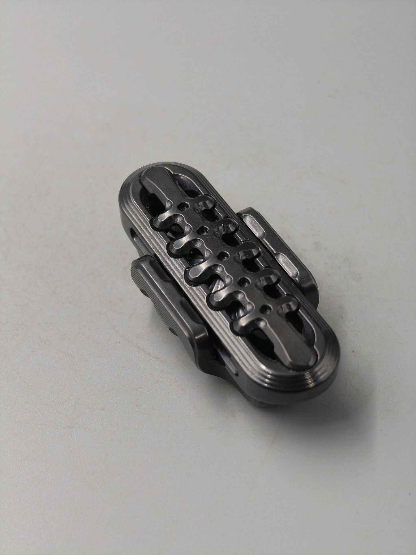 EXOSKELETON, Zirconium, Mokuti