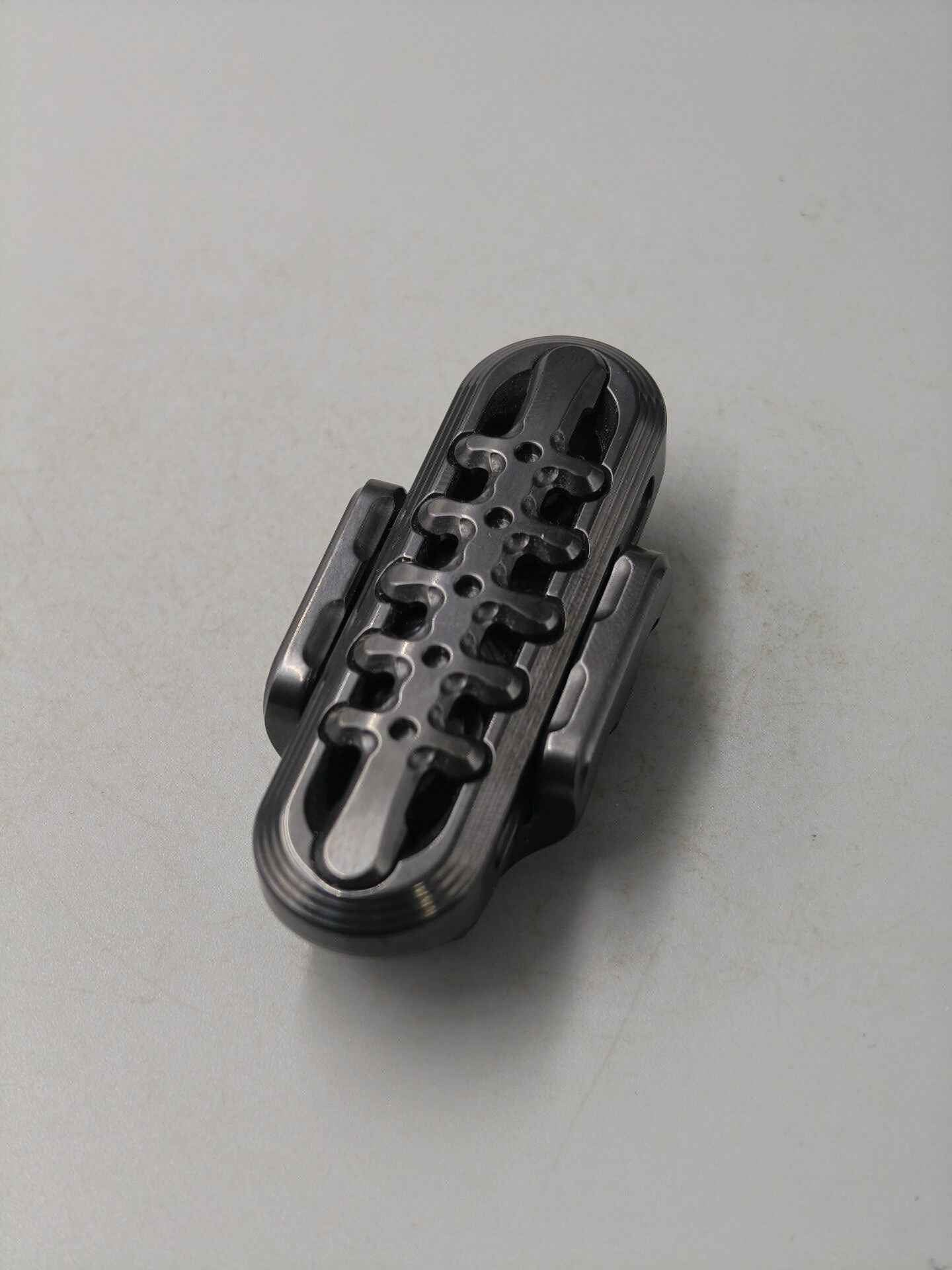 EXOSKELETON, Zirconium, Mokuti