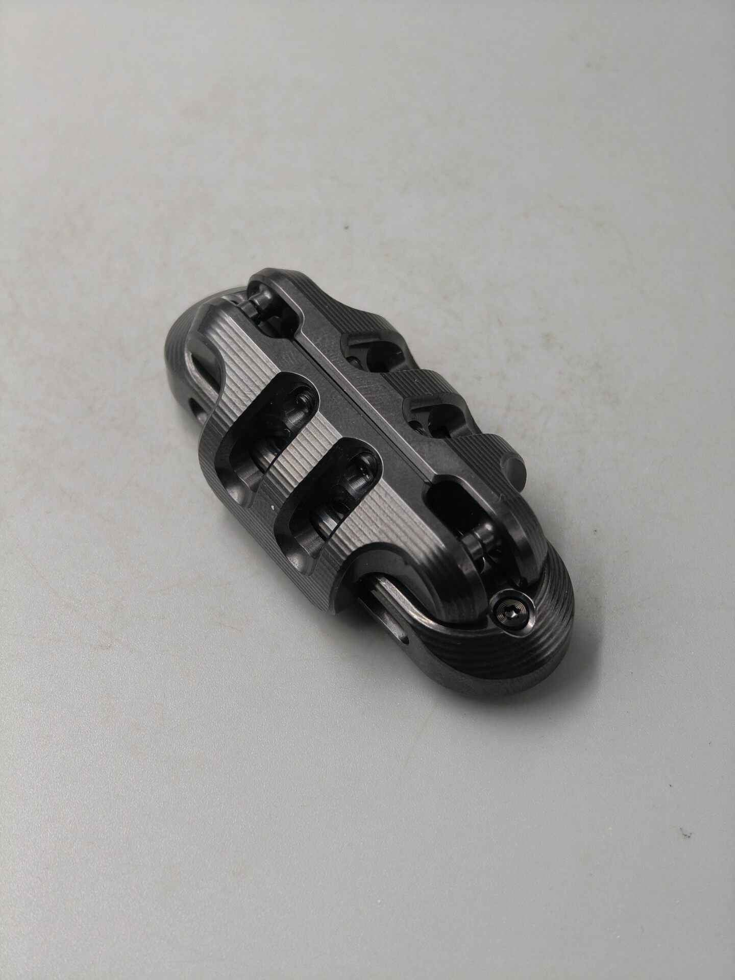 EXOSKELETON, Zirconium, Mokuti
