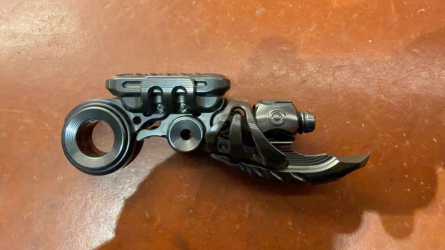 EXOSKELETON, Zirconium