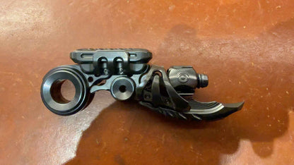 EXOSKELETON, Zirconium