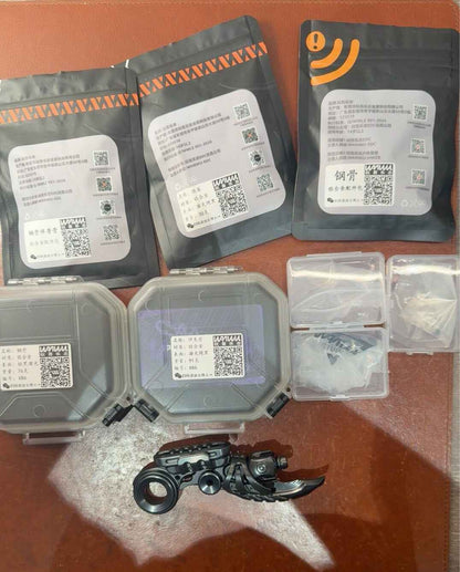 EXOSKELETON, Zirconium