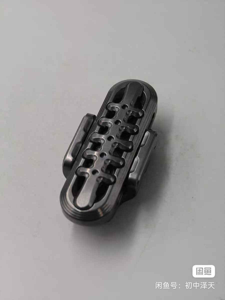 EXOSKELETON, Zirconium