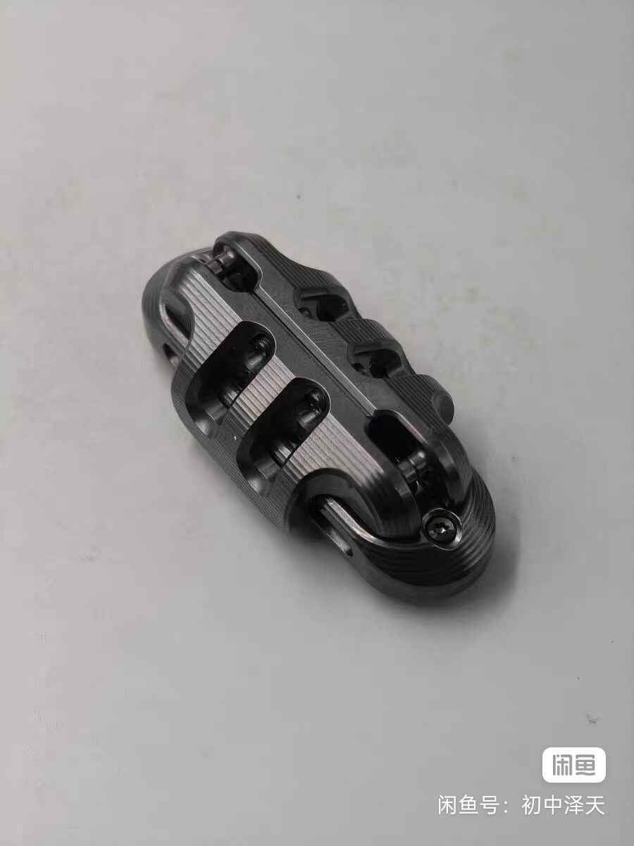 EXOSKELETON, Zirconium