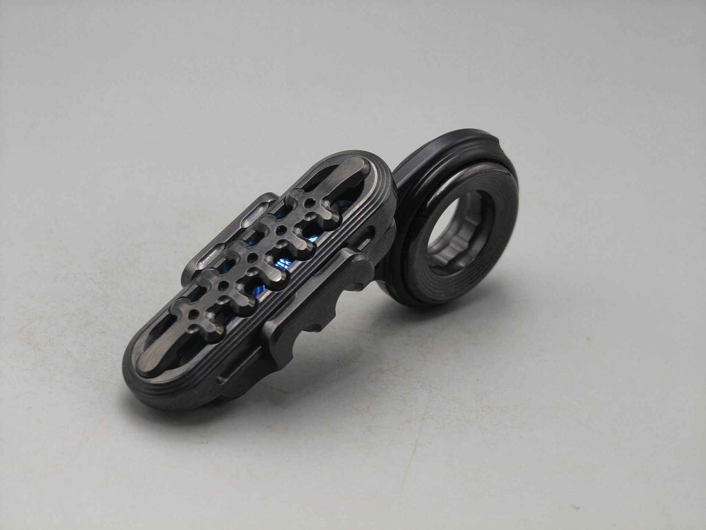 EXOSKELETON Zirconium Mokuti