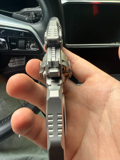 Breaker Titanium