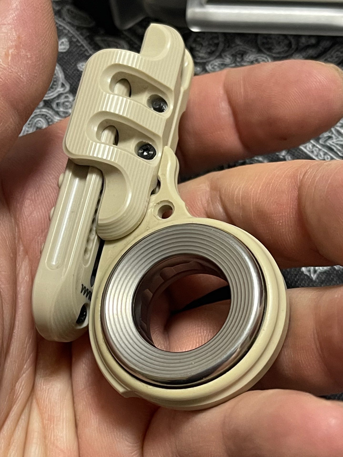 EXOSKELETON PEEK Mokuti