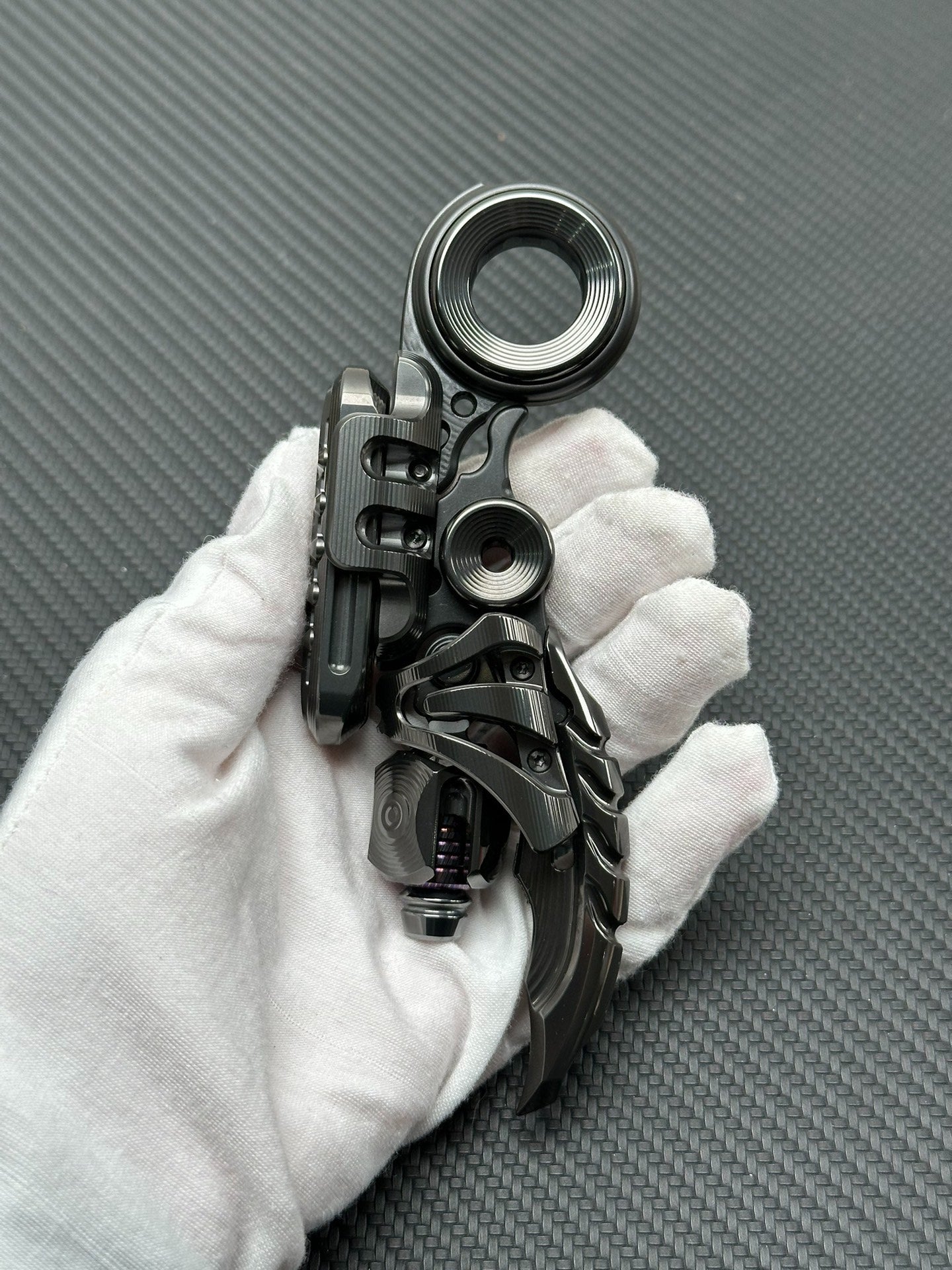EXOSKELETON Titanium
