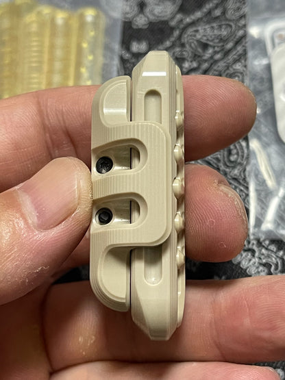 EXOSKELETON PEEK